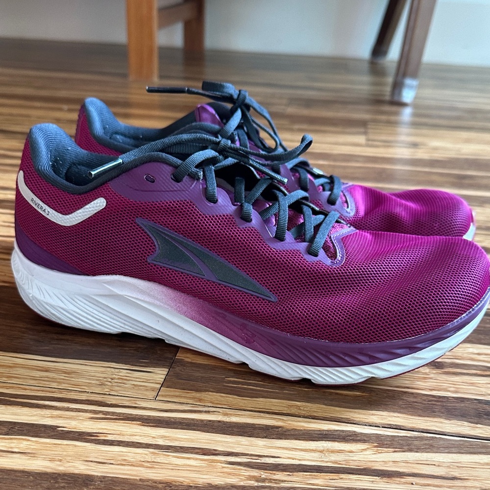 Altra Rivera 3 Women’s size 9 - Picture 3 of 8